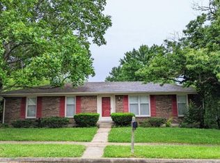 1048 Wedgewood Rd, Lexington, KY 40514