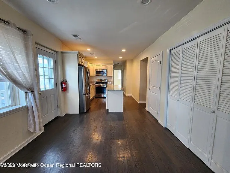 334 W Front St #A — Photo 19