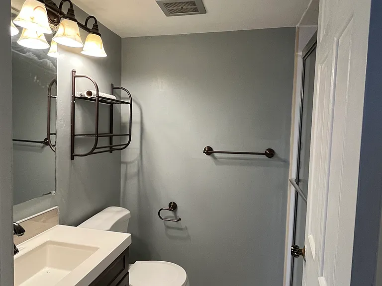 9740 Bunker Hill Ln — Photo 5