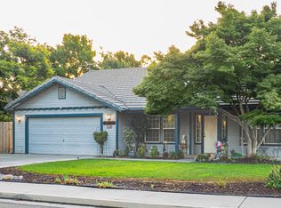 948 S Casablanca St, Visalia, CA 93292