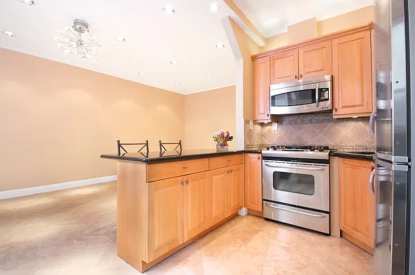 Sold by Jose Campon | media 6