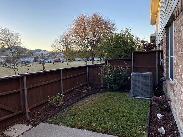 8608 Brunswick Dr — Photo 19