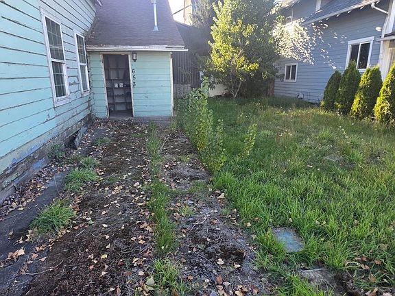 4th image of 653 W 1st St
