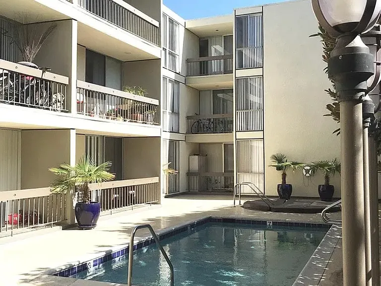 1054 S Bedford St #306 — Photo 14