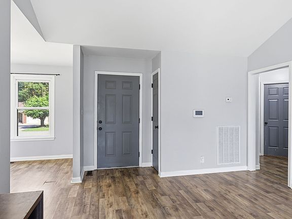5th image of 2660 Keyland Dr