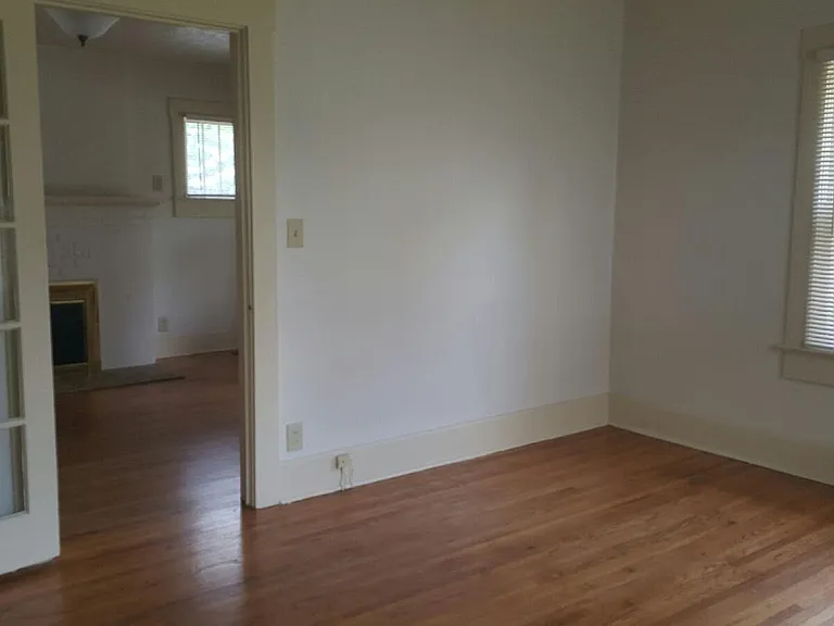 first bedroom looking into livingroom_05202016