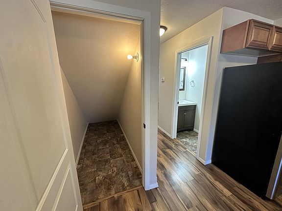 4th image of 6205 N Astor St #16205-S