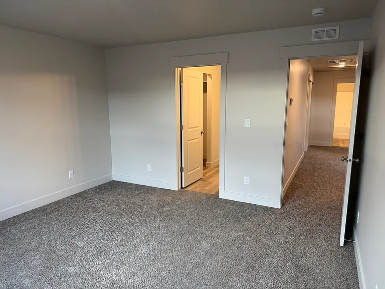 4013 S Woodland Ave — Photo 13