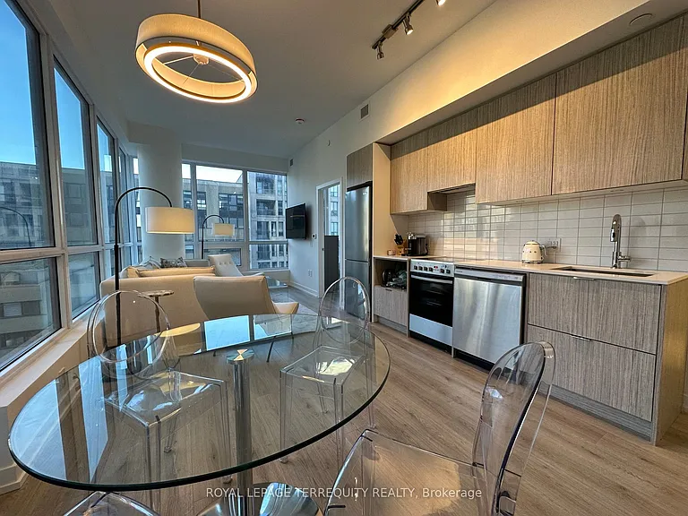 395 Bloor St E #1104 — Photo 4