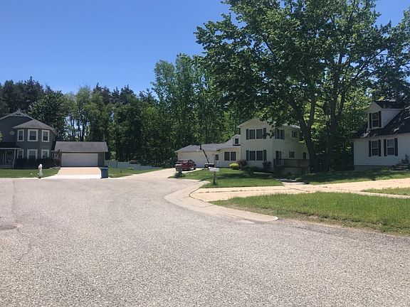 4th image of 469 Countrymeadow Dr NE