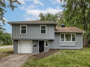 8107 E 93rd Ter, Kansas City, MO 64138