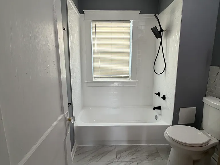 11802 Forest Ave #B — Photo 9