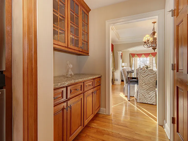 26025 Whispering Woods Cir — Photo 13
