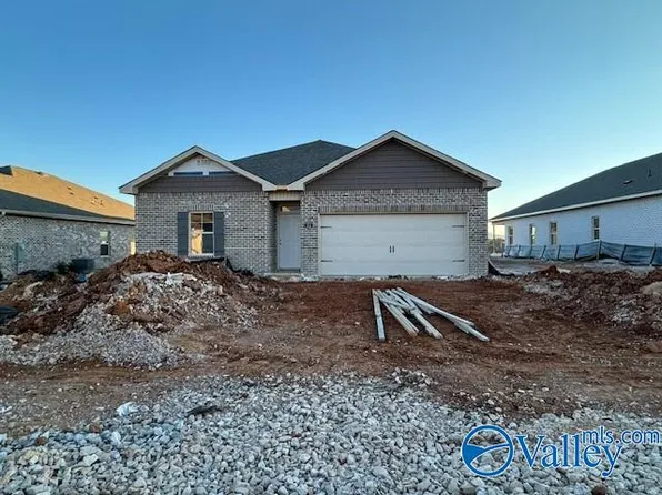 212 Antler Ridge Dr, Huntsville, AL 35811