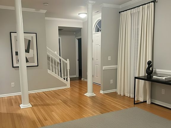 2nd image of 518 Gillcreek Ct