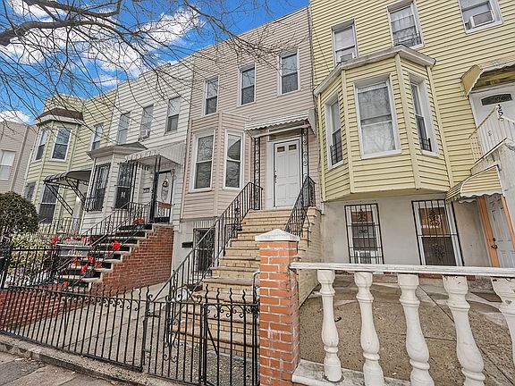 2nd image of 451 44th St