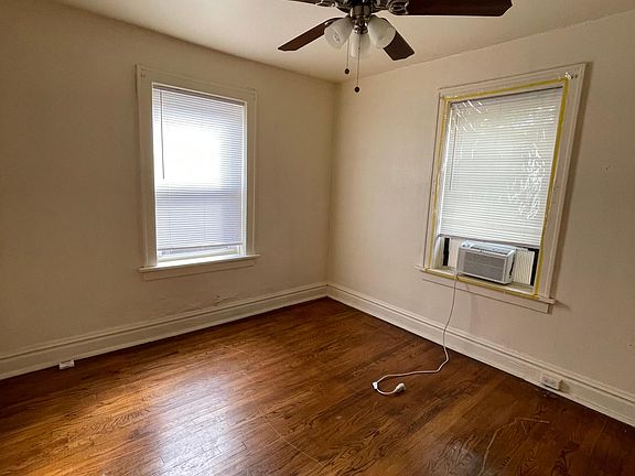 3rd image of 5026 Mardel Ave Floor 2