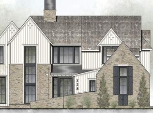 228 Mary St, Glencoe, IL 60022