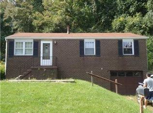 549 Invicta Dr, Pittsburgh, PA 15235