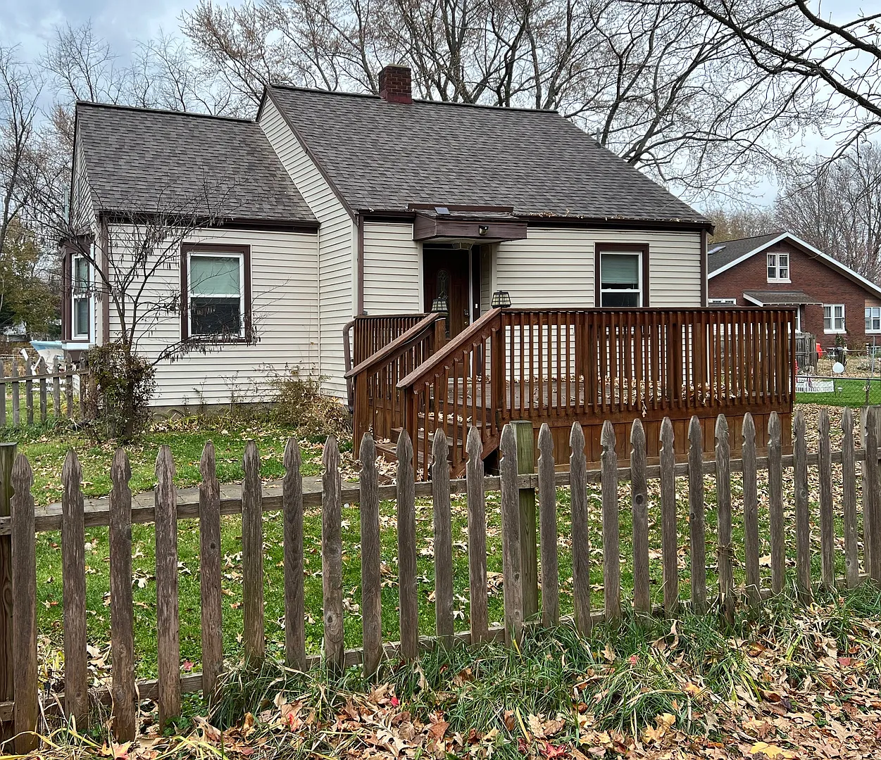 Quaint bungalow in Heart of Champaign - Available August 2026 — Photo 1