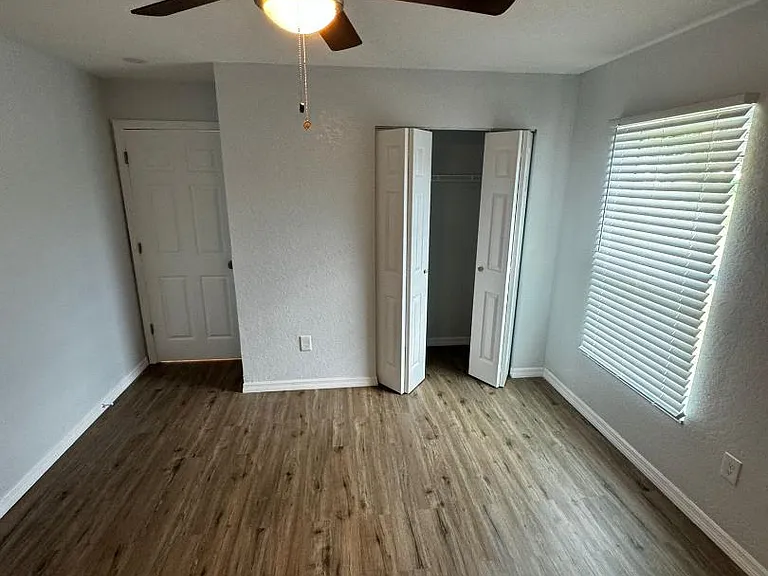 Unit Photo