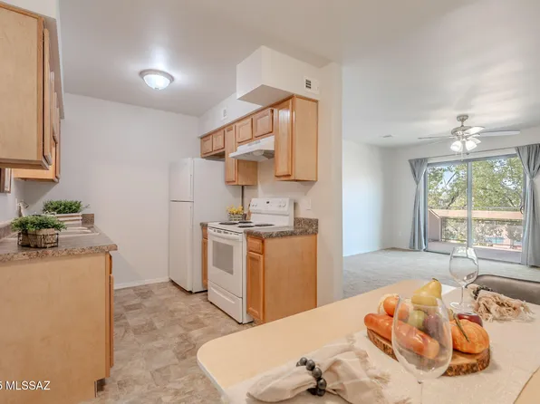 6301 N Barcelona Ct, Tucson, AZ 85704