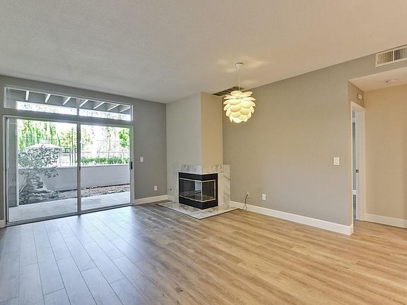 5th image of 1730 Parkview Green Cir