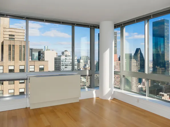 150 East 44th Street 42C image 1 of 24