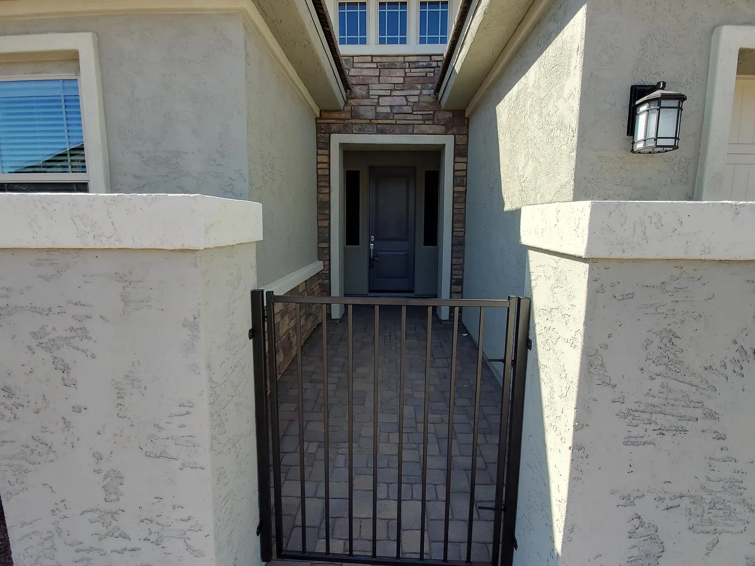 5 bed, 2921 sqft, $3,150 — Photo 3