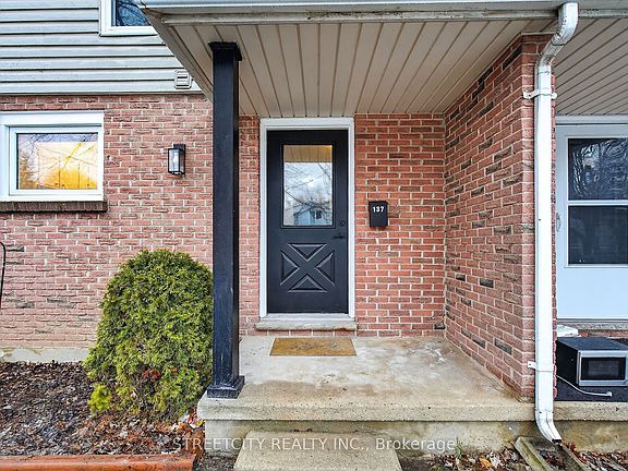 3rd image of 137 Monmore Rd