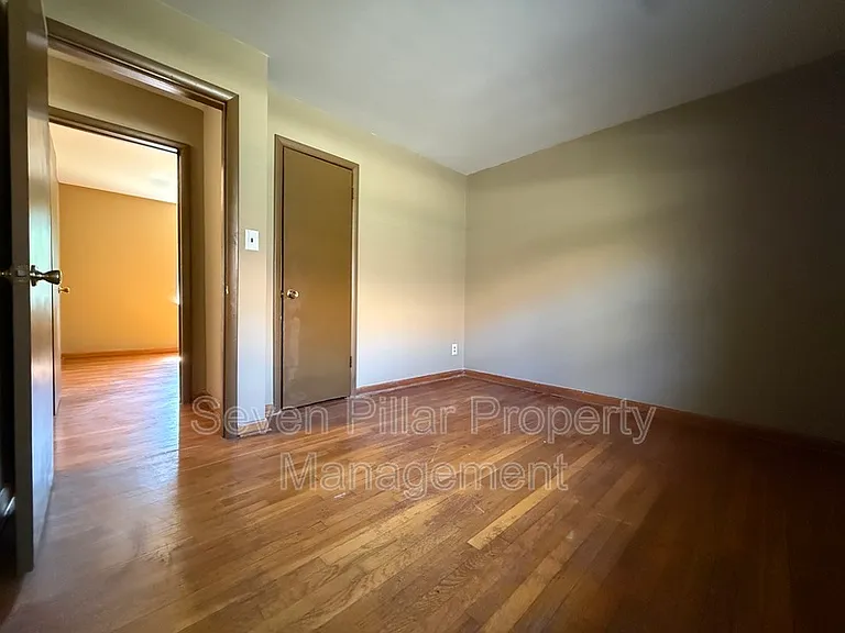 3199 Maize Rd — Photo 12