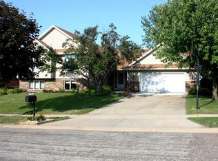 4524 Avon Ln NW, Rochester, MN 55901