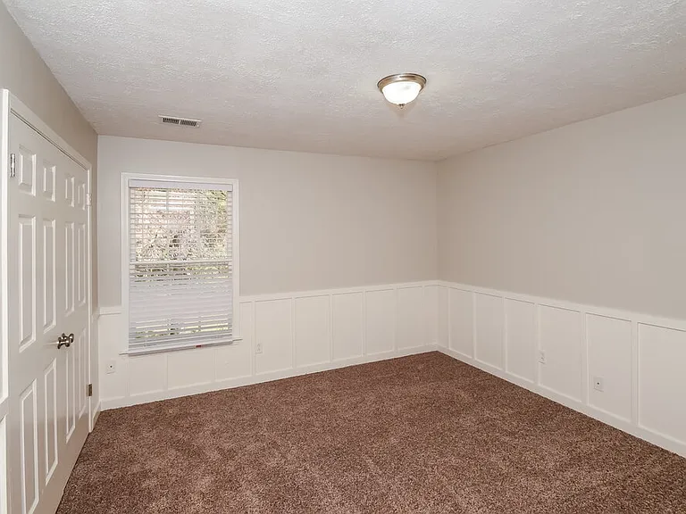 120 Shelley Renee Ln — Photo 15