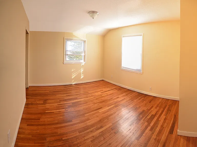 21 Cannon Rd — Photo 5
