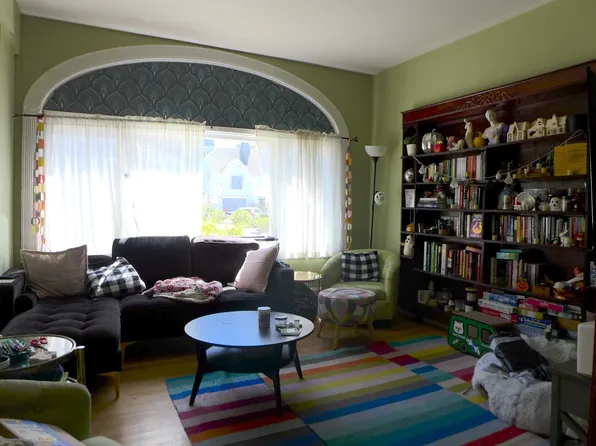 126 Harvard St Suite 1, Brookline, MA 02446