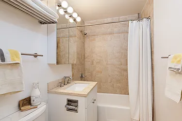 Rented by Engel and Volkers Brownstone Brooklyn