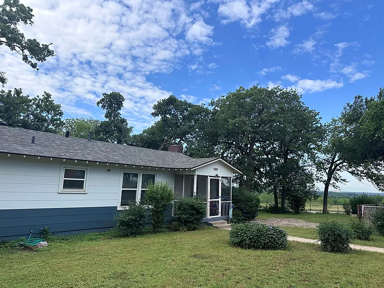 Grayson St — Photo 9