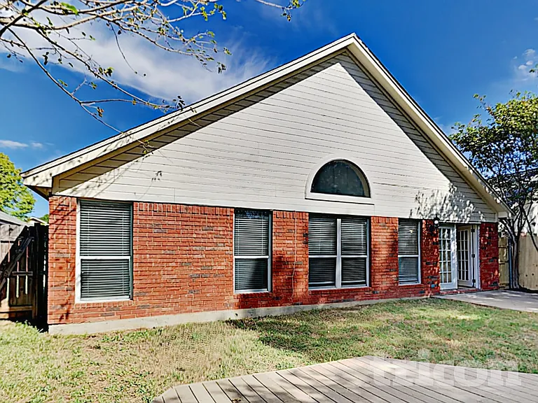 9036 Stillwater Trl — Photo 17