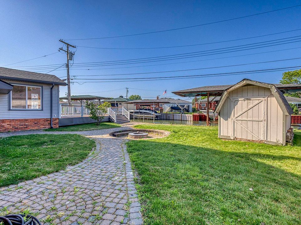 22770 Worthington Ct, photo 23