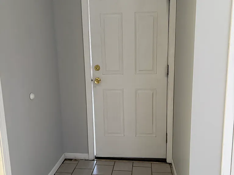 456 Jefferson St #D — Photo 5