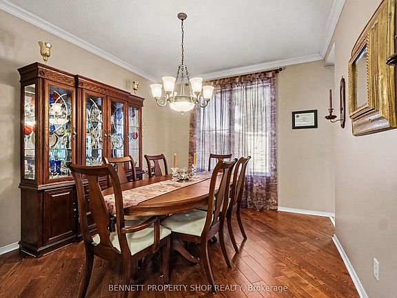 5th image of 21 Summerwind Cres