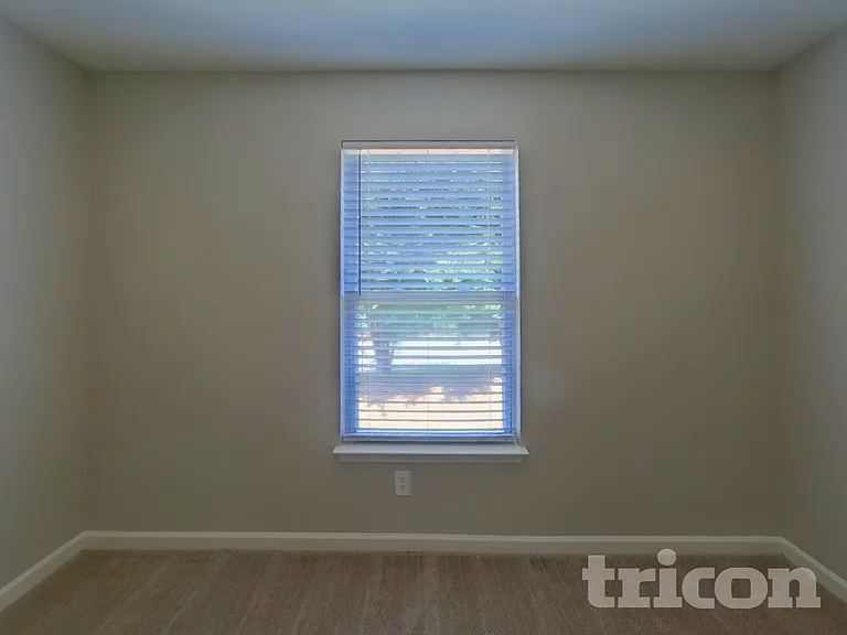 1829 Oakdale Green Dr — Photo 18