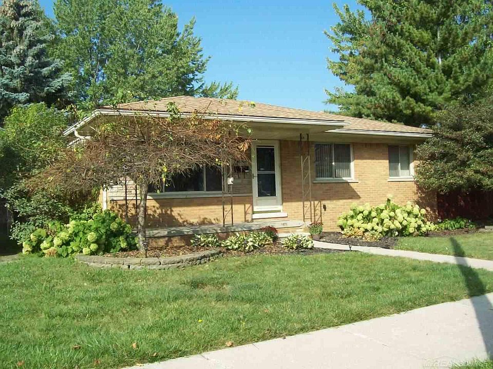 1st image of 28881 Campbell Dr
