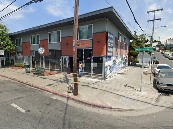Fruitvale Ave (T) - 2900 - C, 2900 Fruitvale Ave, Oakland, CA 94602
