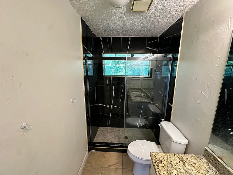 4024 Oxlea Dr — Photo 17