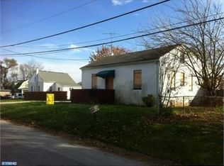 7 Seaford St, New Castle, DE 19720