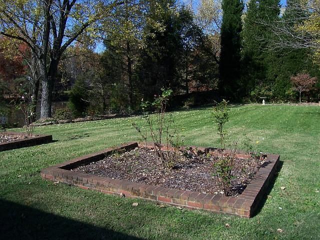 1st image of 5712 Southlake Dr