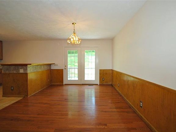 2nd image of 8490 Rapidan Hunt Ln