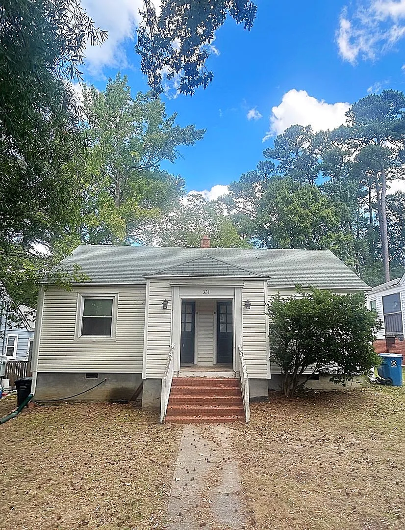 324 Clark St — Photo 1