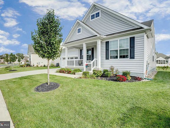 4th image of 1107 Country Berry Ct